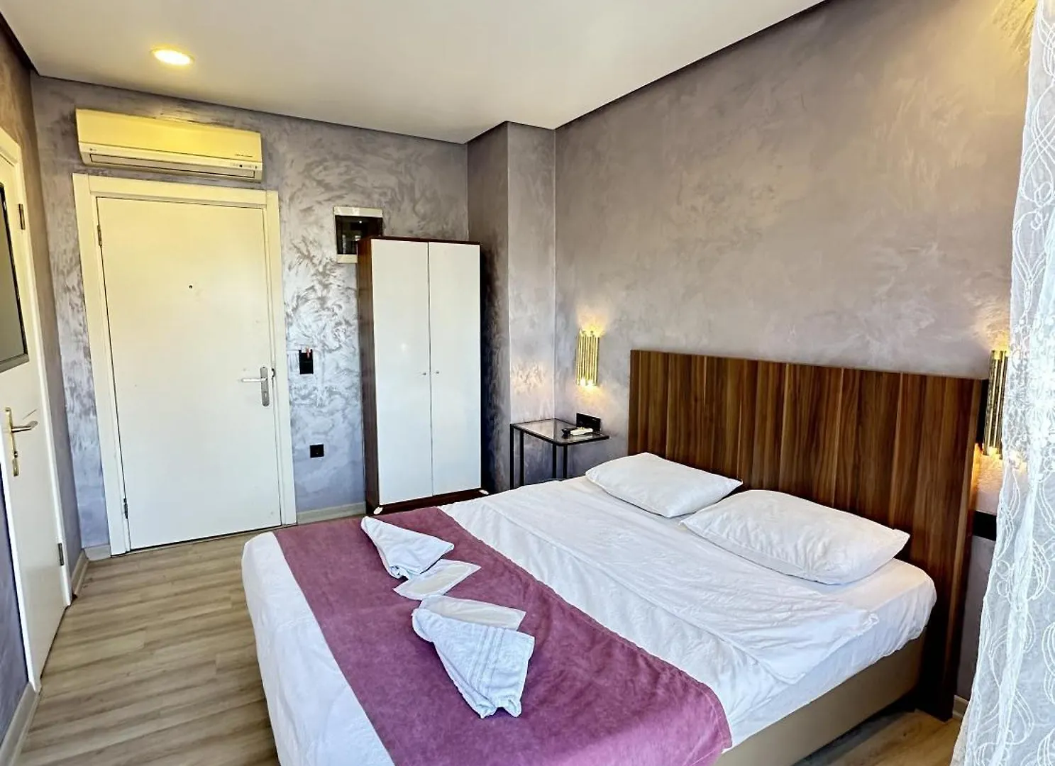 Taxim Alyon Suite Hotel Istanbul 3*,